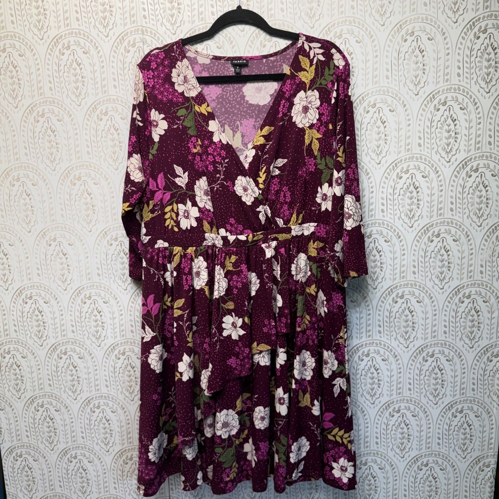 Torrid Faux Wrap Dress Womens 2 Burgundy Floral‎ 3/4 Sleeve V-Neck Knee Length